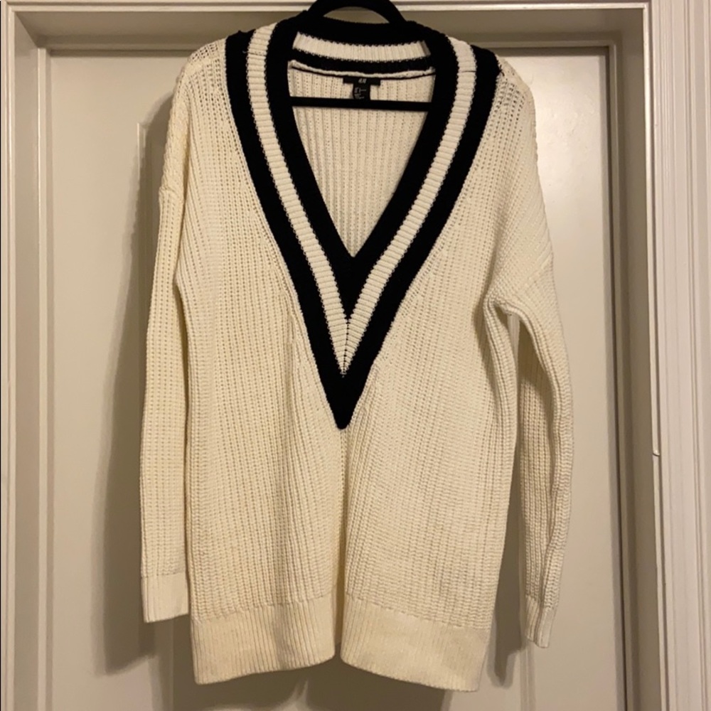 H&M V neck sweater.
